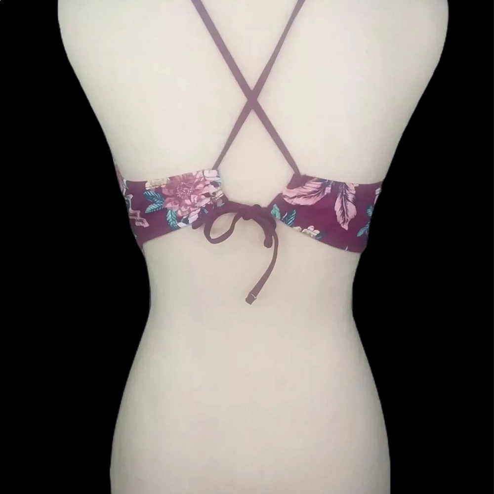 Swimwear Top Beautiful Design - Picture 6 of 6